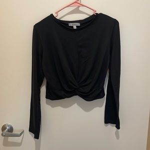 Black long sleeve crop top